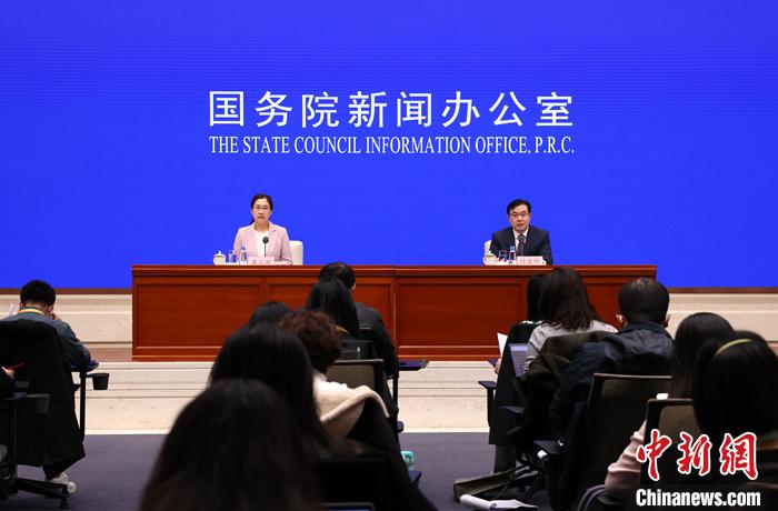 国家统计局:国民经济总体上延续恢复态势